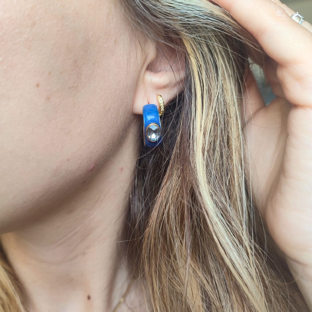 Boucles d’oreilles Azuréa 2 boucles d'oreilles Azuréa bleue portée